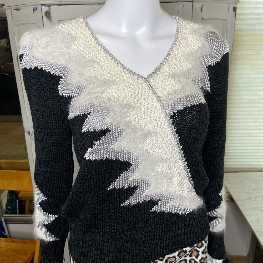 Christine Phillipe Vintage Y2K Black And White Abstract Angora Mix Knit Sweater - Picture 8 of 16